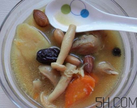 豬腳湯下奶嗎？豬腳湯怎么做好喝