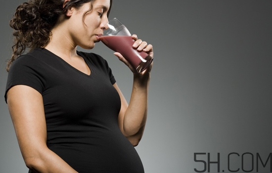 羊水過(guò)少怎么補(bǔ)最快？羊水過(guò)少怎么治療？