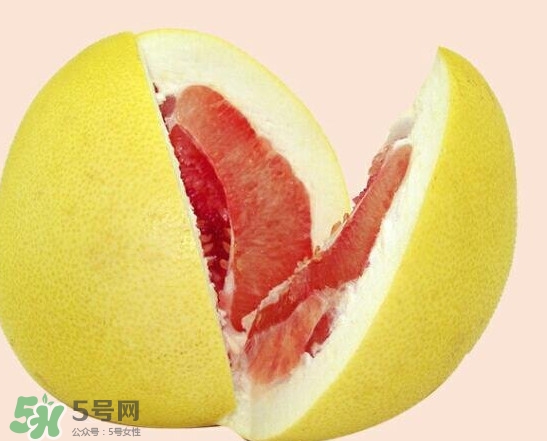 紅肉蜜柚和白肉蜜柚區(qū)別 紅肉蜜柚和三紅蜜柚的區(qū)別 紅肉蜜柚和白肉蜜柚區(qū)別 紅肉蜜柚和三紅蜜柚的區(qū)別