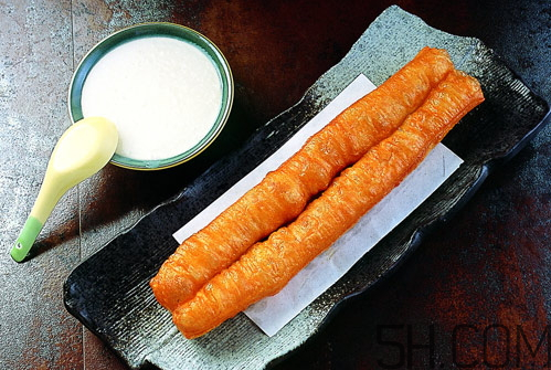 油條可以用微波爐加熱嗎？油條怎么加熱？