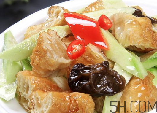 油條和什么炒好吃？油條可以炒什么菜？