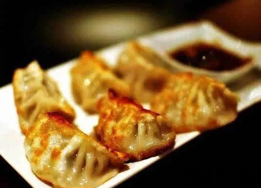 煎餃怎么做不粘鍋？煎餃粘鍋怎么辦？