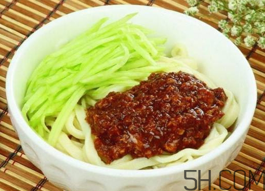 炸醬面用什么醬好？炸醬面可以用甜面醬嗎？