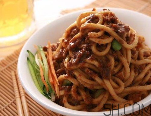 炸醬面可以用掛面嗎？炸醬面用什么面條？