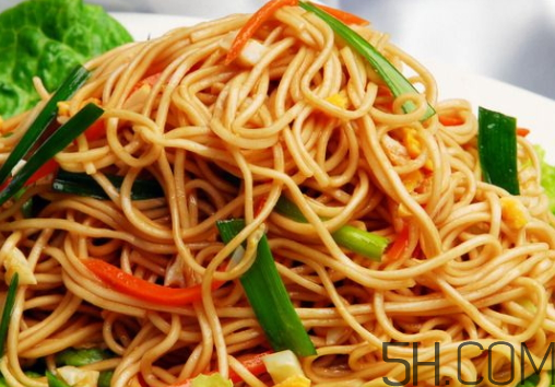 炒面用什么面條？炒面可以用掛面嗎？