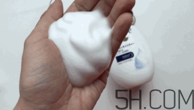 多芬潔面泡泡怎么樣？多芬潔面泡泡哪個(gè)顏色好？