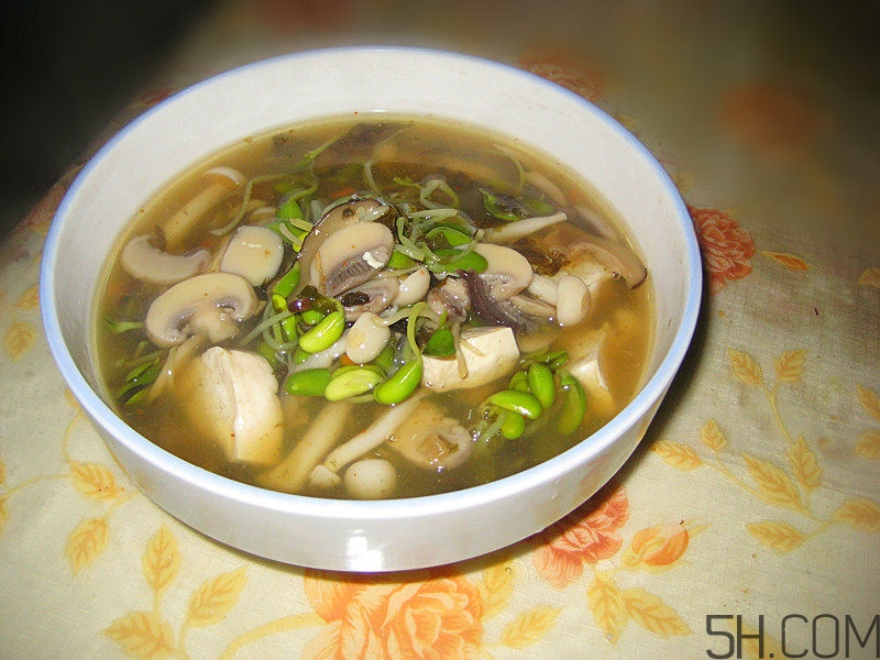 蘑菇和海參能一起吃嗎？蘑菇海參湯的做法