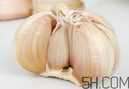 大蒜泡酒能壯陽嗎？大蒜泡酒補腎嗎？