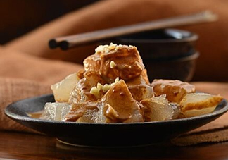 燜子是涼粉嗎？燜子是用什么做的？