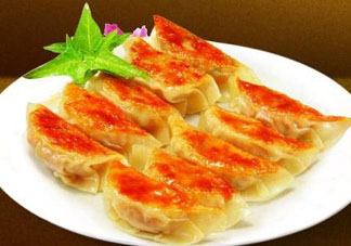 煎餃可以先蒸后煎嗎？煎餃是生煎還是熟煎？