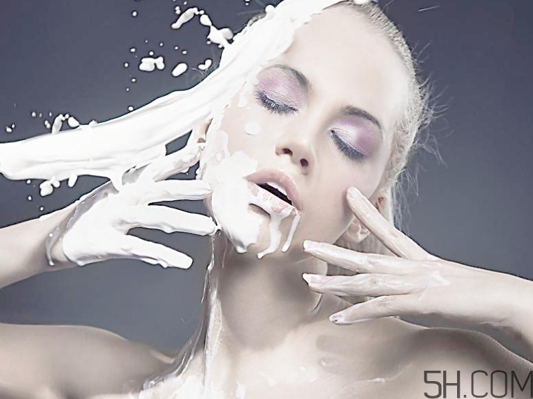 早上喝牛奶會長高嗎？早上喝牛奶會變白嗎？