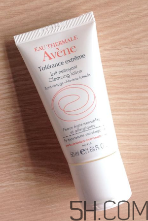 雅漾舒緩特護(hù)潔面乳怎么樣？好用嗎？