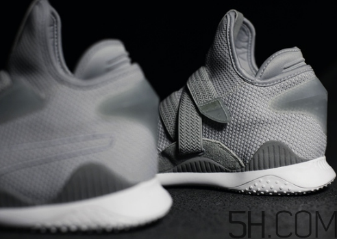 puma中秋系列月見節(jié)主題運(yùn)動(dòng)鞋多少錢_在哪買？