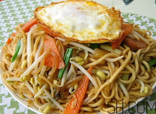 吃炒面會上火嗎？炒面吃多了好嗎？