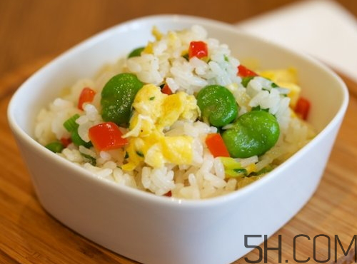蛋炒飯可以放洋蔥嗎？蛋炒飯放洋蔥好吃嗎？
