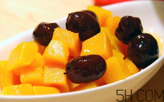 南瓜和桃子一起能長(zhǎng)期吃嗎？吃南瓜皮膚變黃怎么辦？