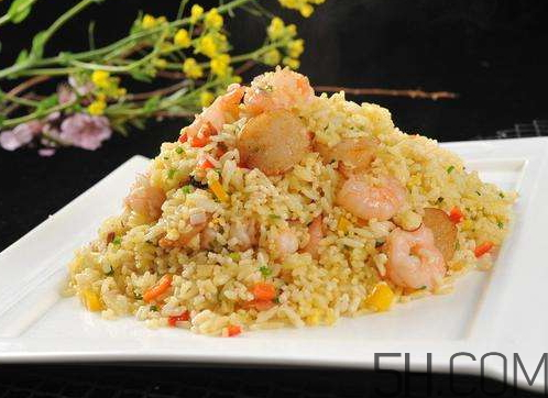 蛋炒飯?jiān)趺闯吹囊涣Ａ＃?炒飯如何粒粒分明？