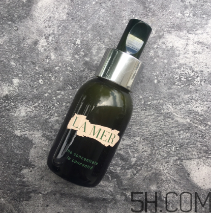 海藍(lán)之謎濃縮修護精華露怎么用？使用方法