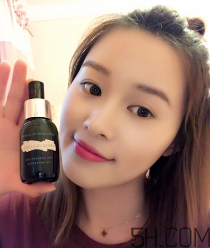 海藍(lán)之謎濃縮修護精華露怎么用？使用方法