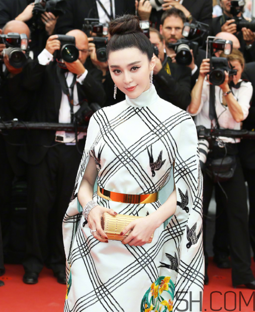 豐唇多少錢？豐唇疼嗎？