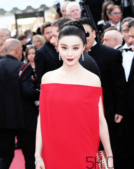 豐唇多少錢？豐唇疼嗎？