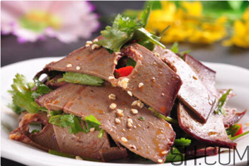 南瓜發(fā)霉了能吃嗎？高血壓不能吃的食物