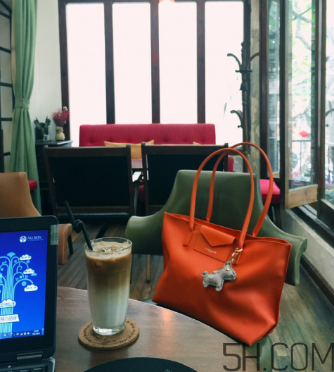 lancaster包是輕奢嗎？lancaster包怎么樣？