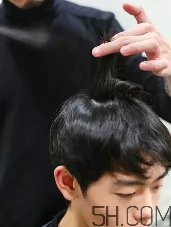 發(fā)蠟塞巴斯汀怎么樣？塞巴斯汀發(fā)蠟怎么用