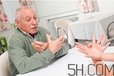 癲癇長(zhǎng)期用藥有什么危害？癲癇和癲間有什么區(qū)別