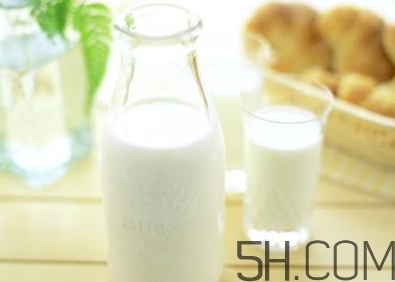 袋裝牛奶和盒裝牛奶哪個(gè)更有營(yíng)養(yǎng)？