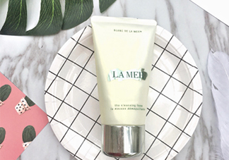 海藍(lán)之謎璀璨凈透潔面泡沫怎么用？使用方法