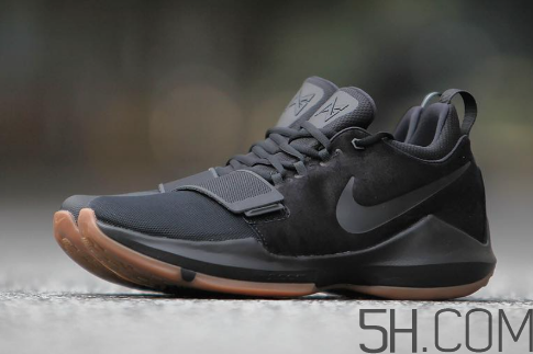 nike pg 1黑色生膠大底發(fā)售時(shí)間_實(shí)物什么樣？