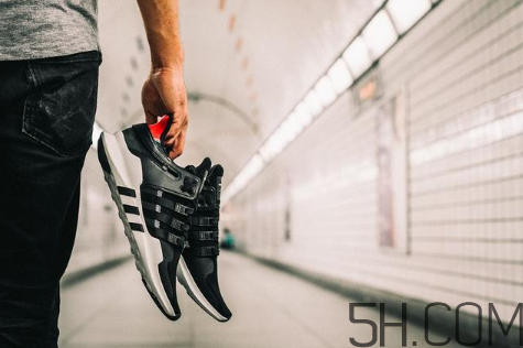 adidas eqt support adv芝加哥限定款怎么買？