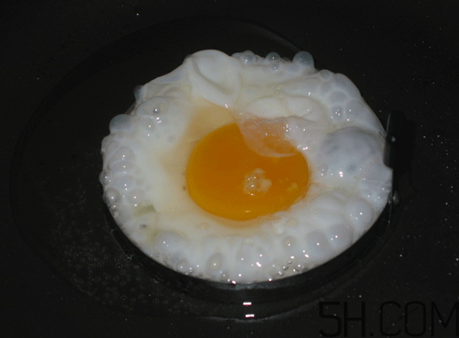 荷包蛋怎么煎不粘鍋？煎荷包蛋為什么粘鍋？