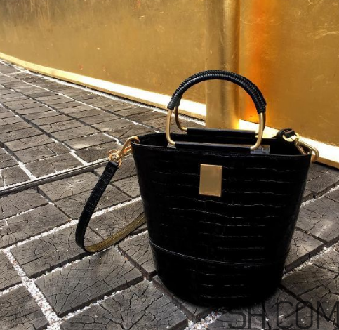 couronne包包怎么樣？couronne雙肩包多少錢？