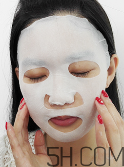 歐詩漫水光美白面膜怎么用？使用方法