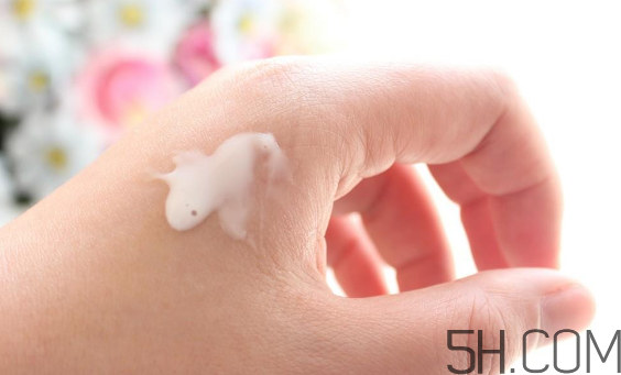 歐詩漫水光美白面膜怎么用？使用方法