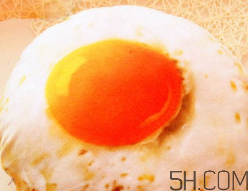 荷包蛋為什么起沫 怎么煮荷包蛋不起沫 荷包蛋為什么起沫 怎么煮荷包蛋不起沫
