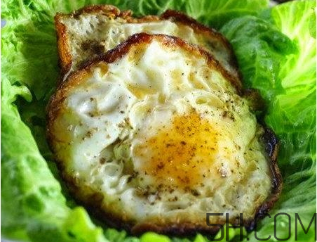 荷包蛋為什么發(fā)黑？荷包蛋發(fā)黑能吃嗎？