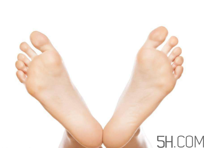 腳氣能傳染到臉上嗎？臉上會(huì)被腳氣傳染嗎？