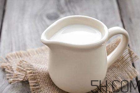 孕婦奶粉和鈣片可以一起吃嗎？喝孕婦奶粉還需要吃鈣片嗎？