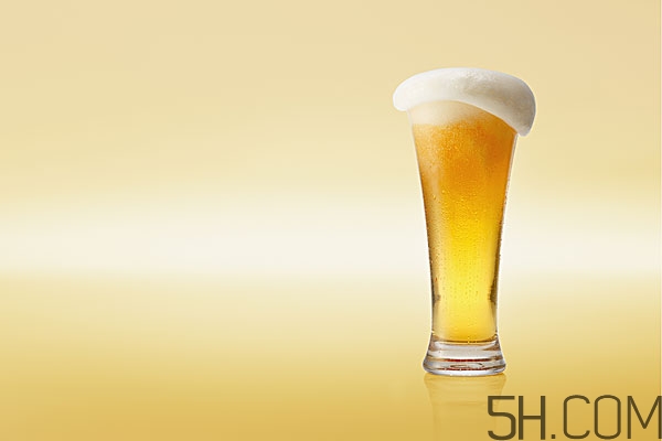 天天用啤酒洗臉好嗎 啤酒洗臉可以天天用么 天天用啤酒洗臉好嗎 啤酒洗臉可以天天用么