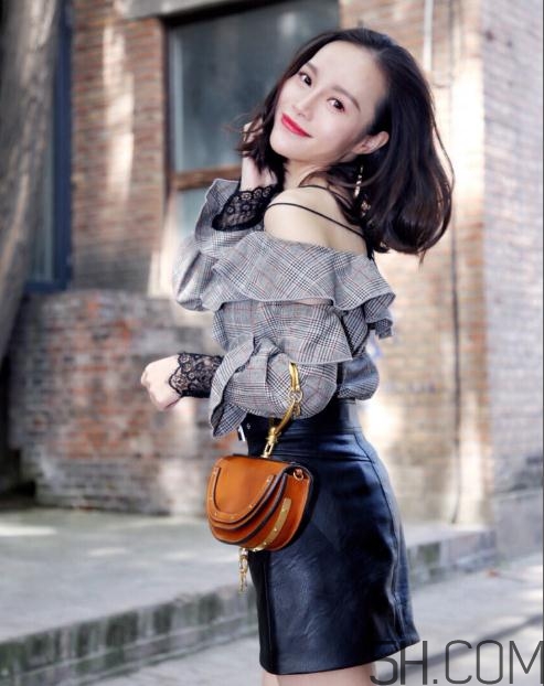 self-portrait什么價位？self-portrait裙子貴嗎？