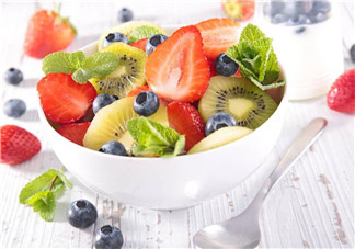 水果沙拉的熱量是多少？水果沙拉用什么沙拉醬好吃？