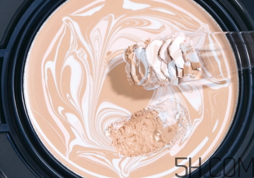 ahc玻尿酸水粉霜?dú)鈮|怎么用？ahc玻尿酸水粉霜真假辨別