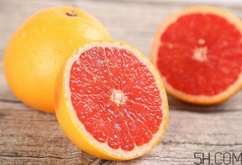 紅心柚子皮怎么是紅的？紅心柚子皮能吃嗎？