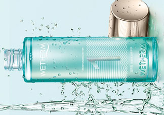 爽膚水和柔膚水的區(qū)別_爽膚水和柔膚水哪個好