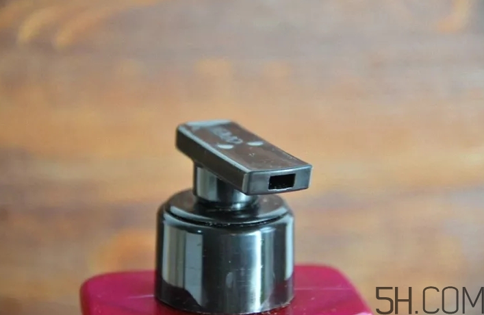 LG沐浴露真假怎么辨別？LG沐浴露真假對(duì)比圖