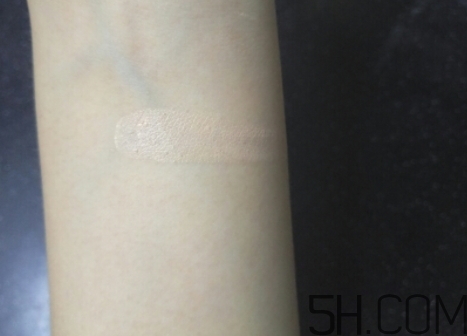 水粉霜怎么上妝？水粉霜用什么上妝