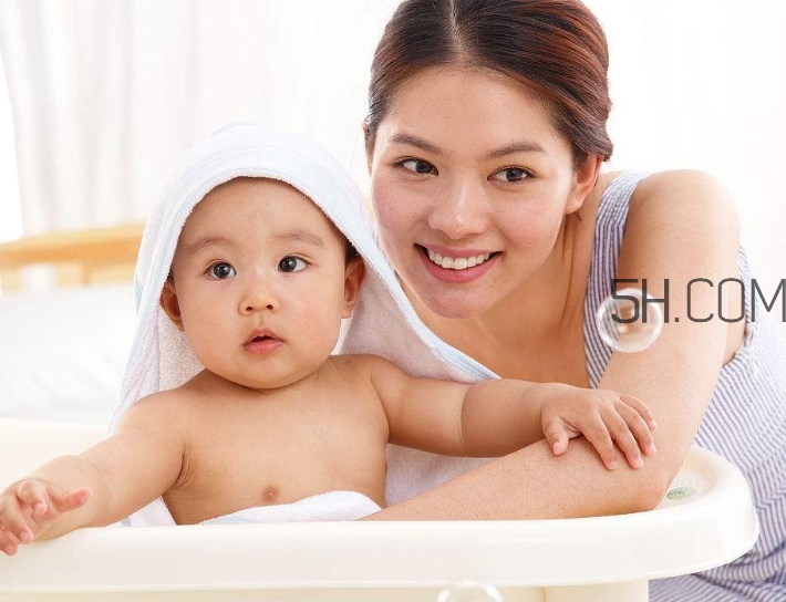 試管嬰兒有什么風(fēng)險？試管嬰兒長大后的弊端